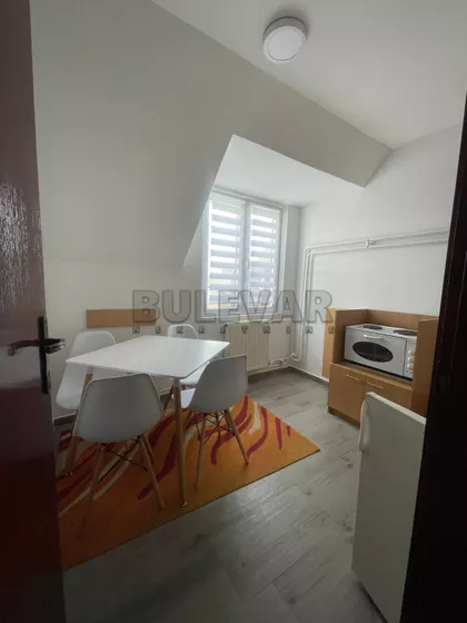 Prvomajska | 4zida.rs