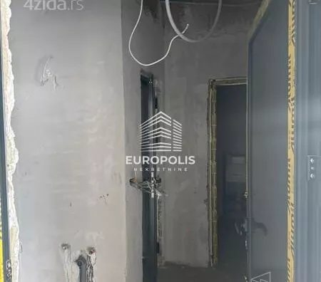 Lokal | 4zida