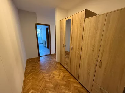 Milovana Glišića 7 | 4zida.rs