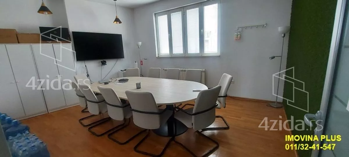 Šestosoban stan | 4zida