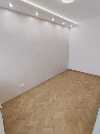 Ustanička 143 | 4zida.rs