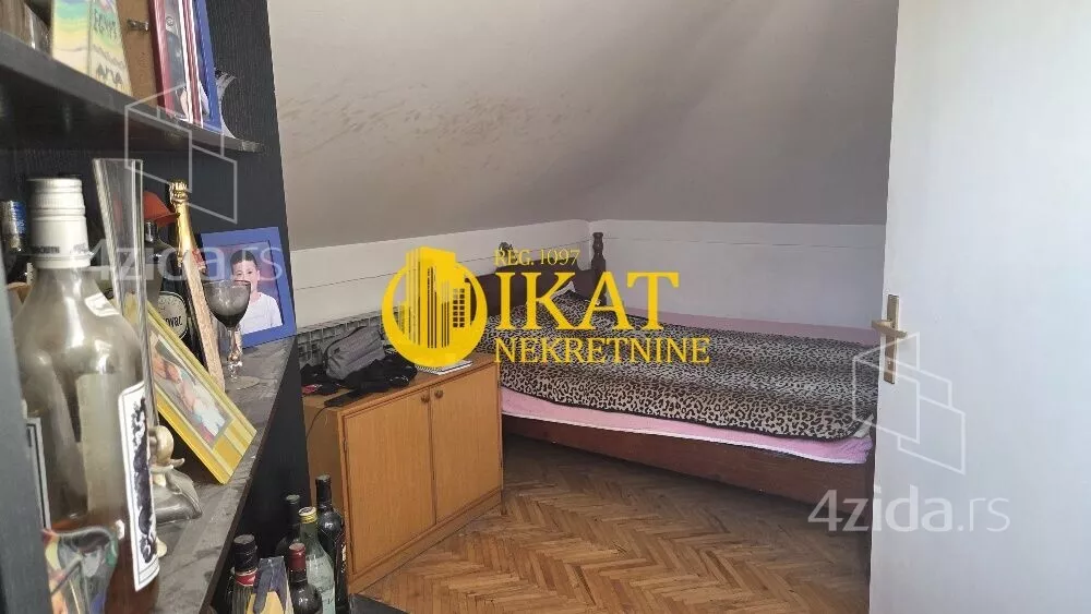 Šestosoban stan | 4zida