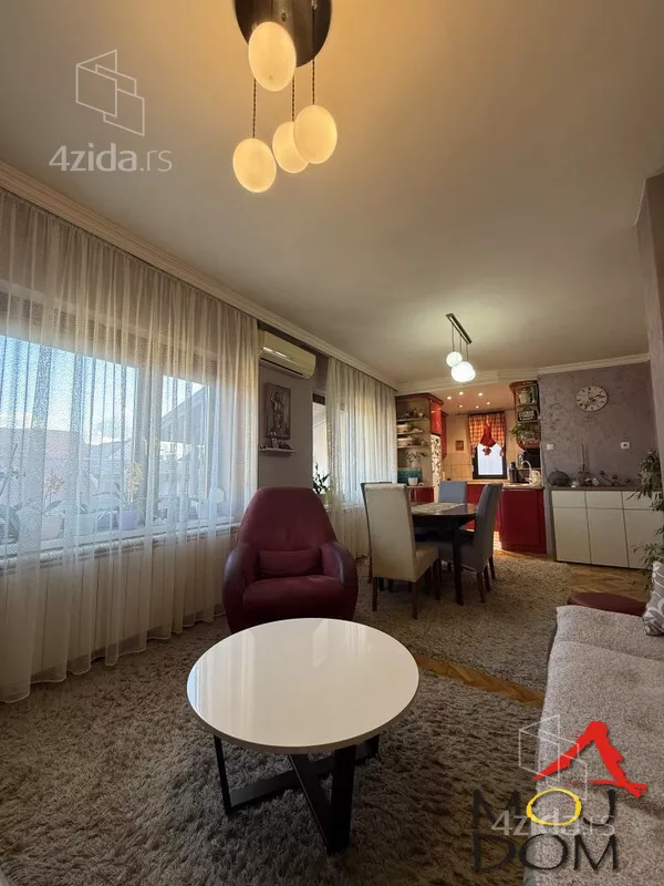 Četvorosoban stan | 4zida