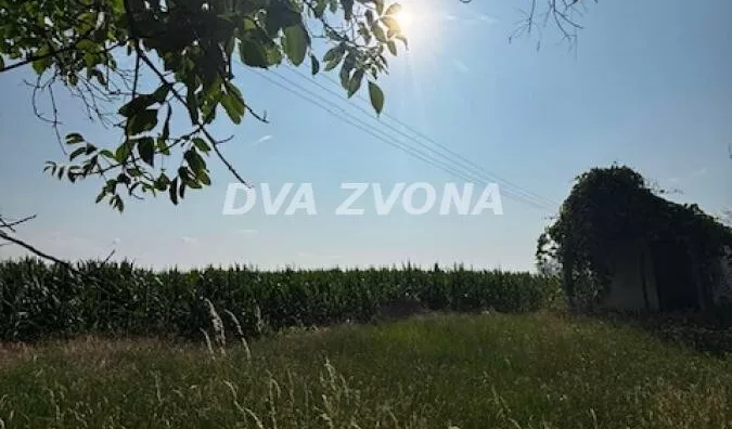 Plac | 4zida