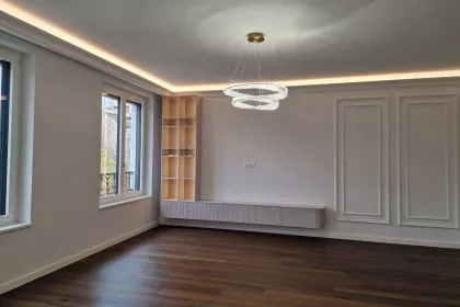 Krunski Venac | 4zida.rs