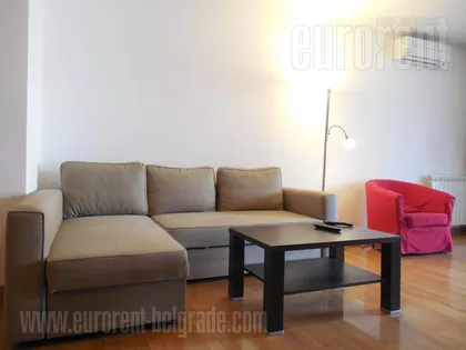 HILANDARSKA OKOLINA | 4zida.rs