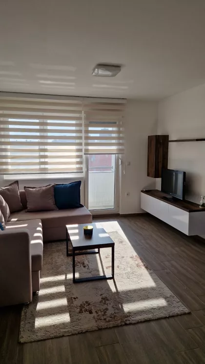 Gundulićeva 1 | 4zida.rs