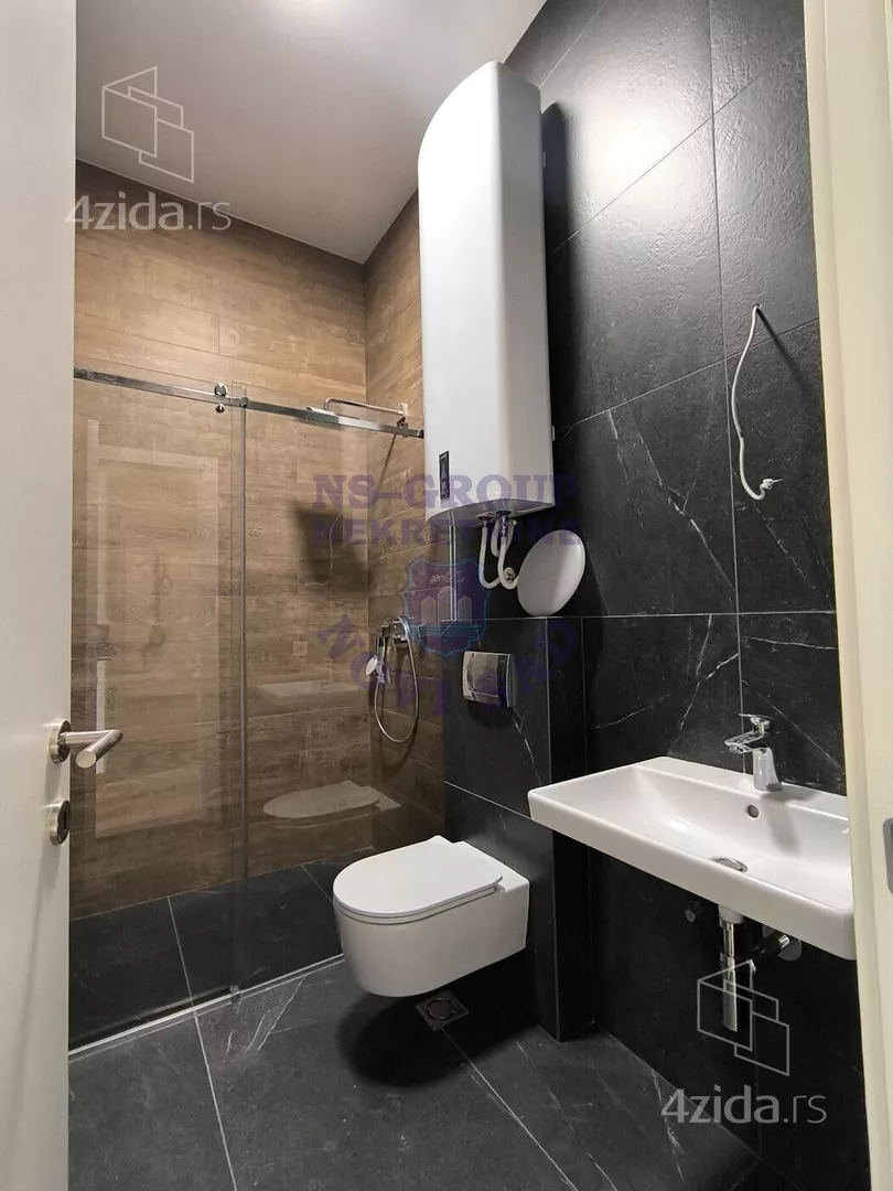 Petosoban stan | 4zida