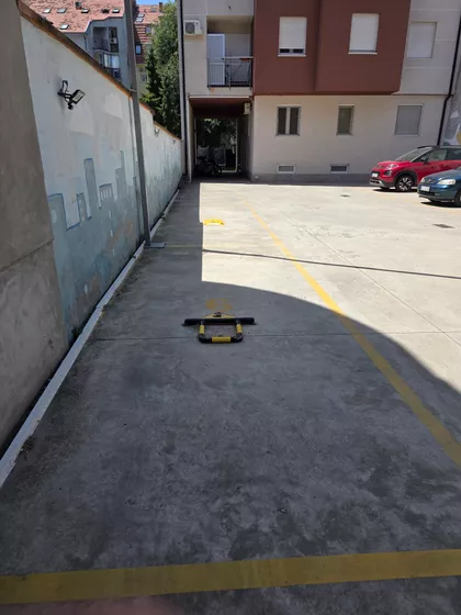 Stevana Sremca 11 | 4zida.rs