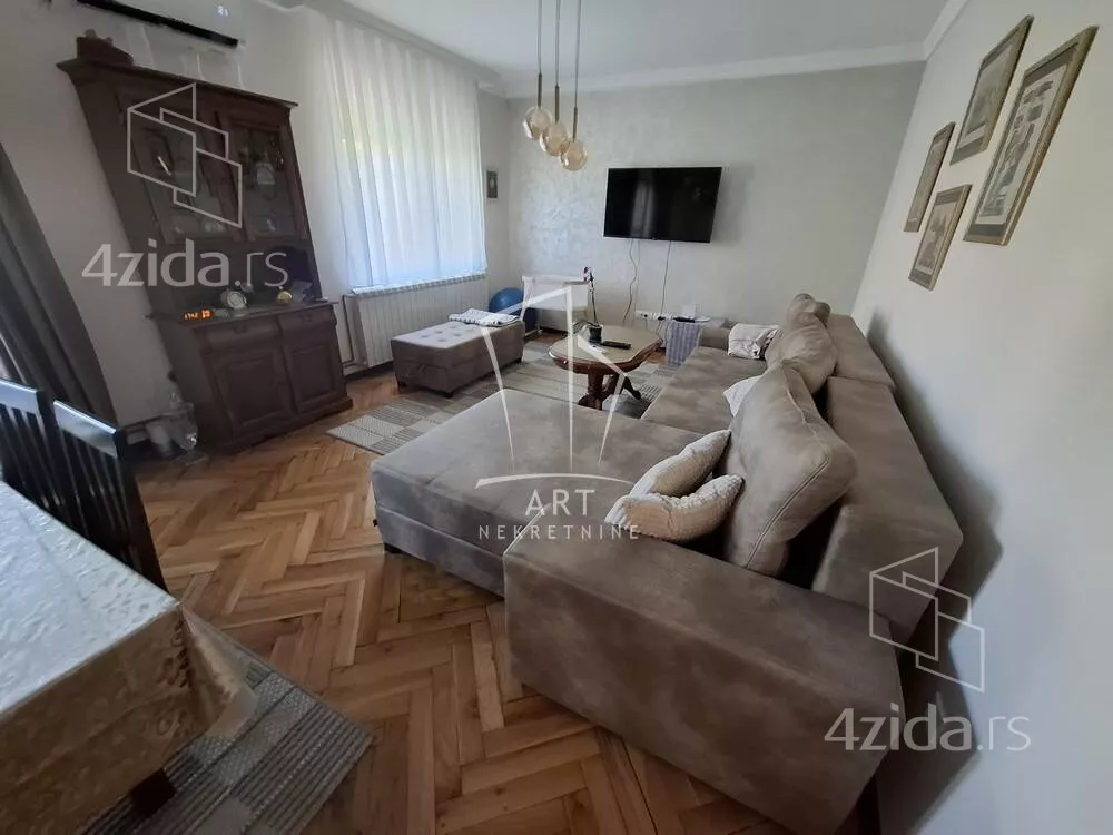 Kuća | 4zida