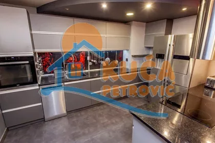 Ratka Sofijanića | 4zida.rs