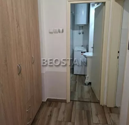 Studentska | 4zida.rs