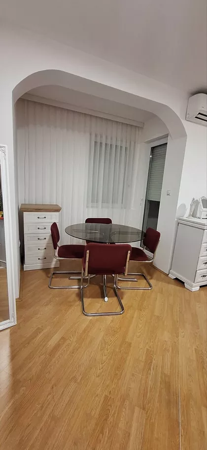 Skerlićeva | 4zida.rs