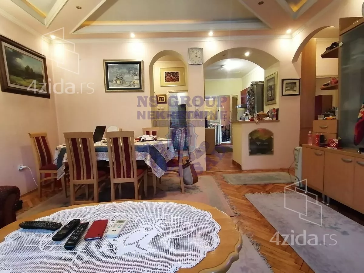 Troiposoban stan | 4zida