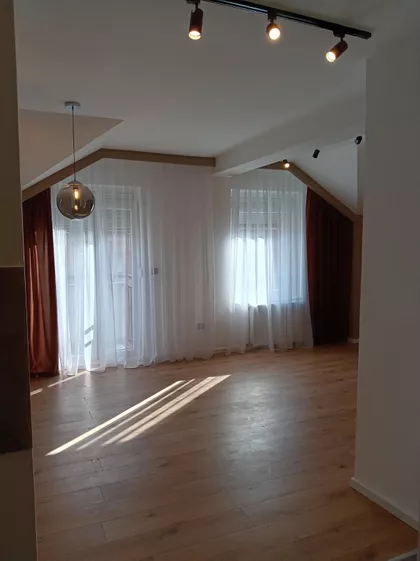 Augusta Cesarca | 4zida.rs