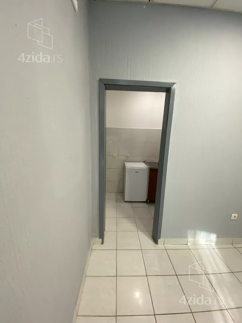 Lokal | 4zida