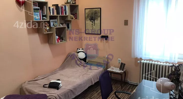 Četvoroiposoban stan | 4zida