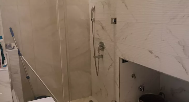 Šestosoban stan | 4zida