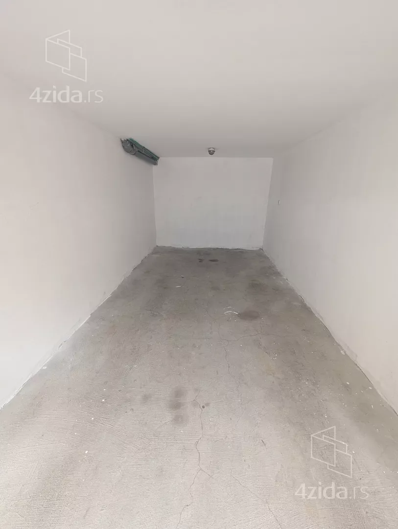Garaža | 4zida