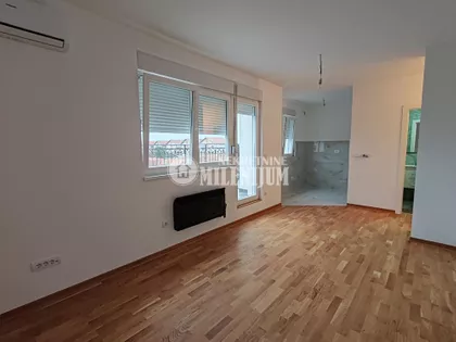 Vojvođanska | 4zida.rs