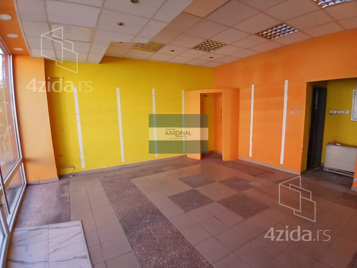 Poslovni prostor | 4zida