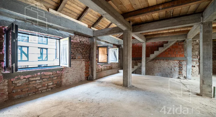 Poslovni prostor | 4zida