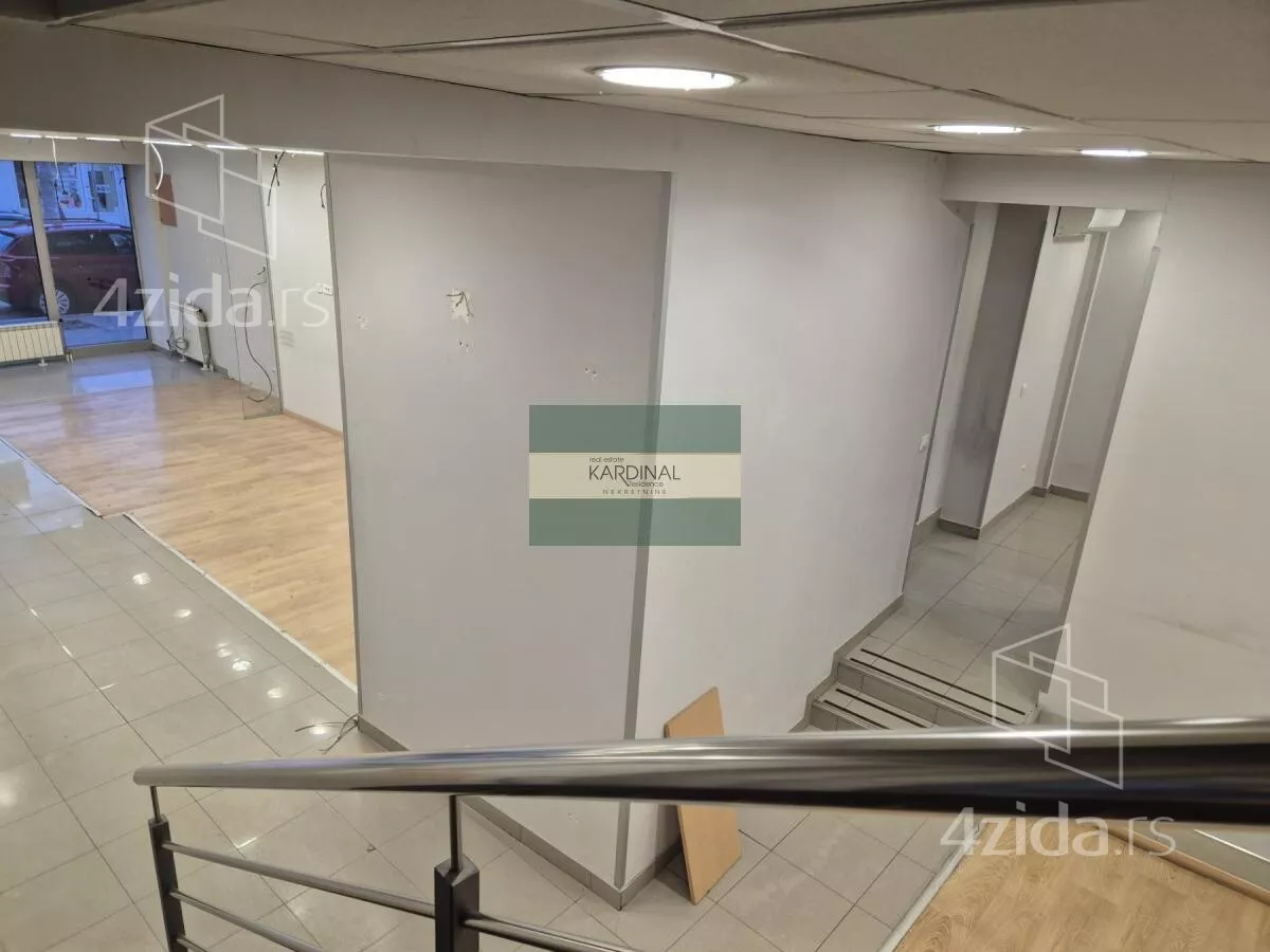 Poslovni prostor | 4zida