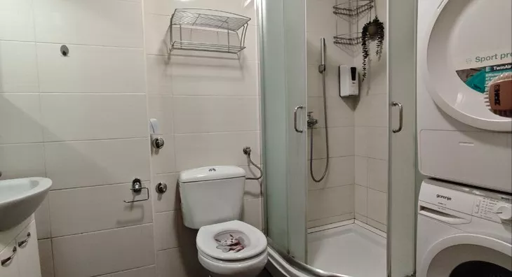 Četvoroiposoban stan | 4zida