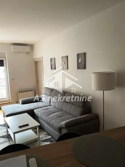 Tašmajdan | 4zida.rs