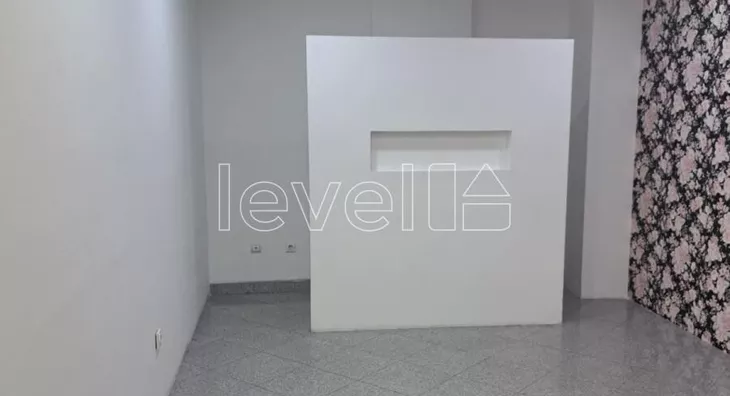 Lokal | 4zida