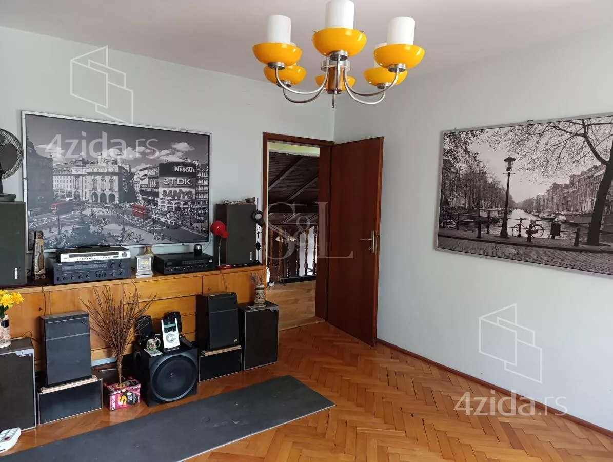 Kuća | 4zida