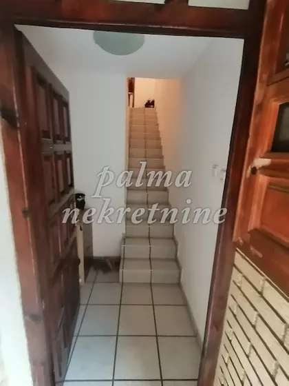 Male Pčelice | 4zida.rs