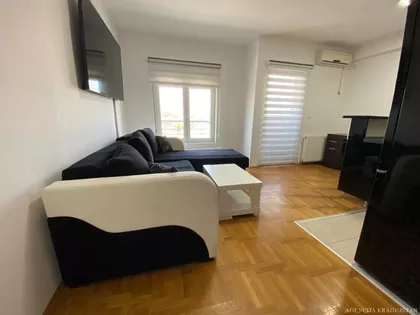 Vašarište | 4zida.rs