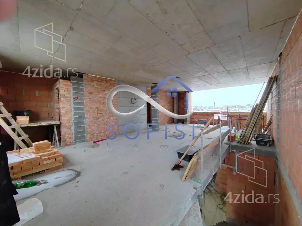 Petosoban stan | 4zida