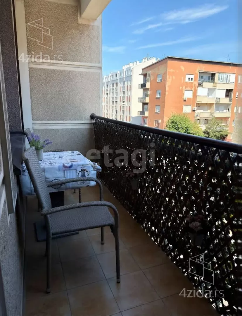 Četvorosoban stan | 4zida