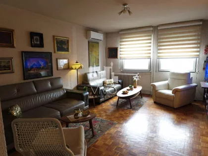 Trgovačka | 4zida.rs