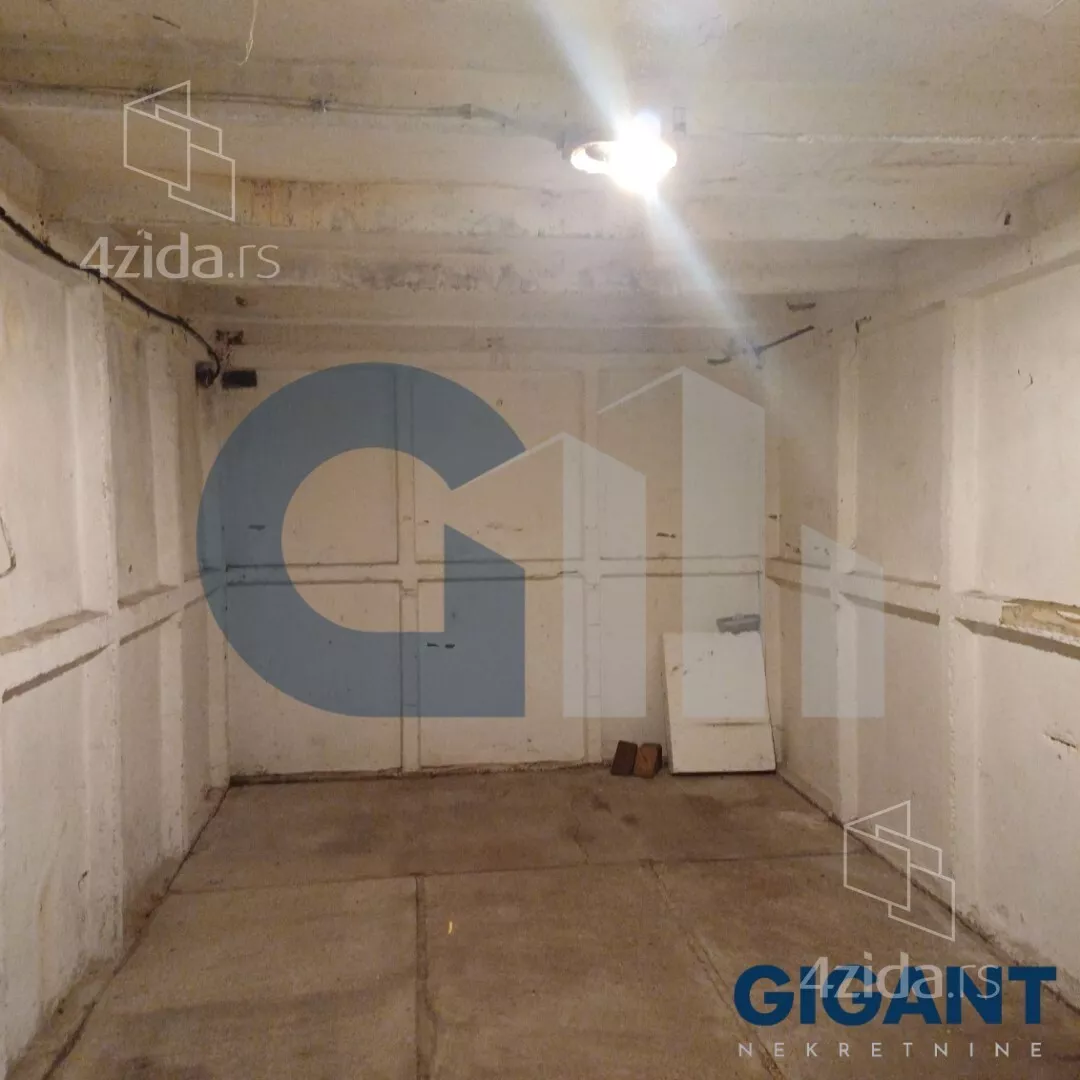 Garaža/Parking | 4zida