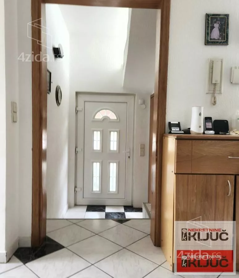 Kuća | 4zida