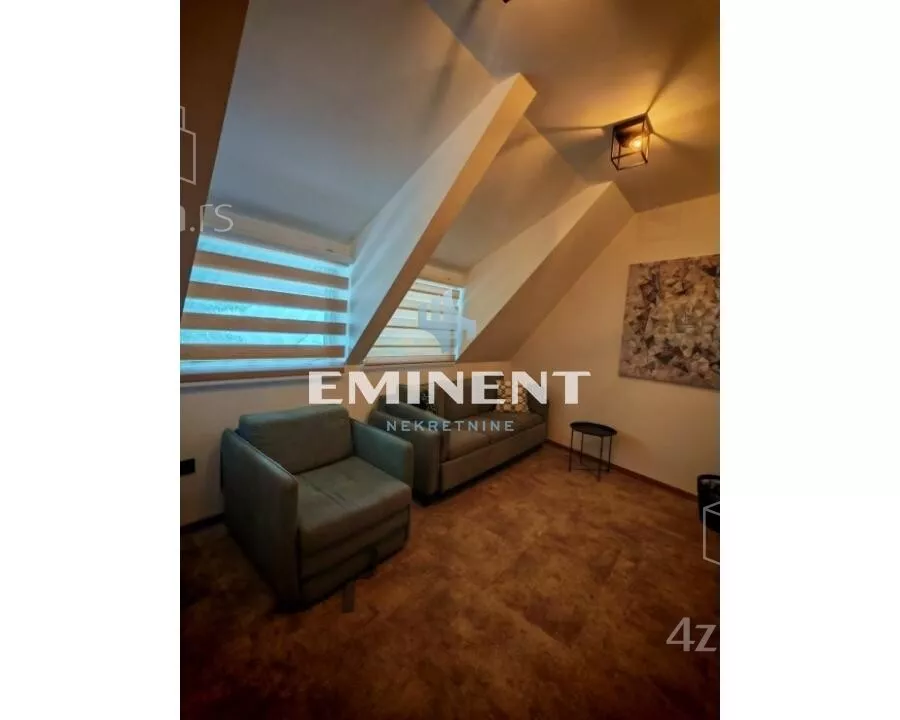 Šestosoban stan | 4zida