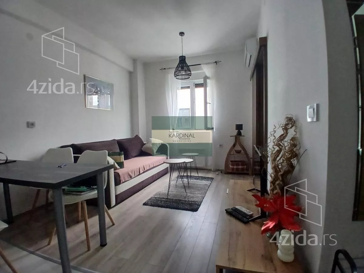 Garsonjera | 4zida