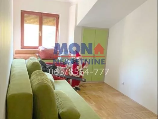 Šestosoban stan | 4zida