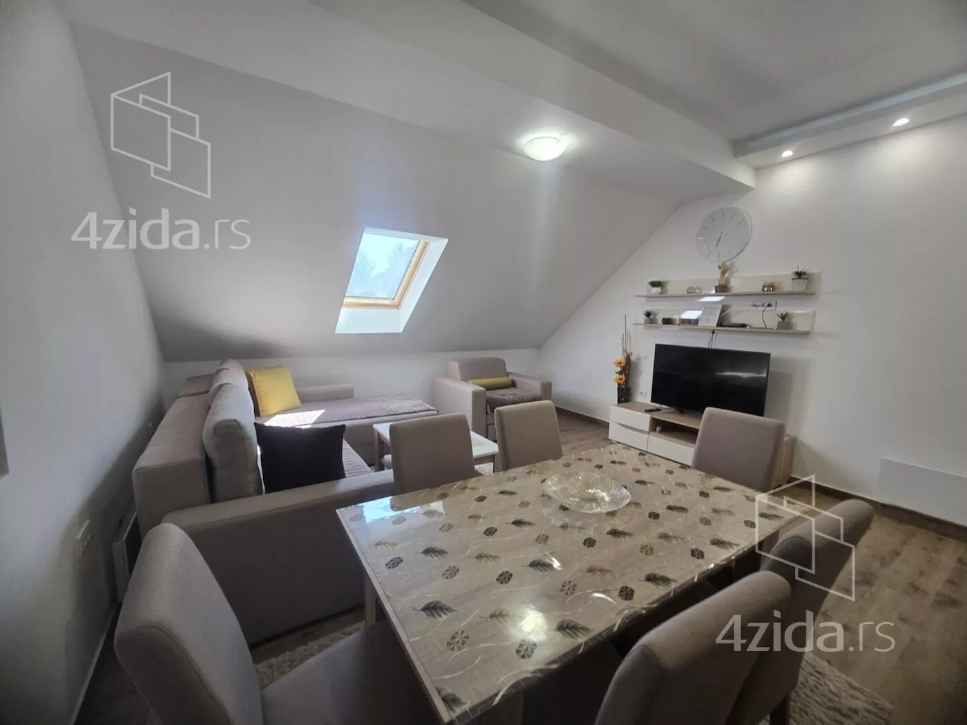 Jednosoban stan | 4zida