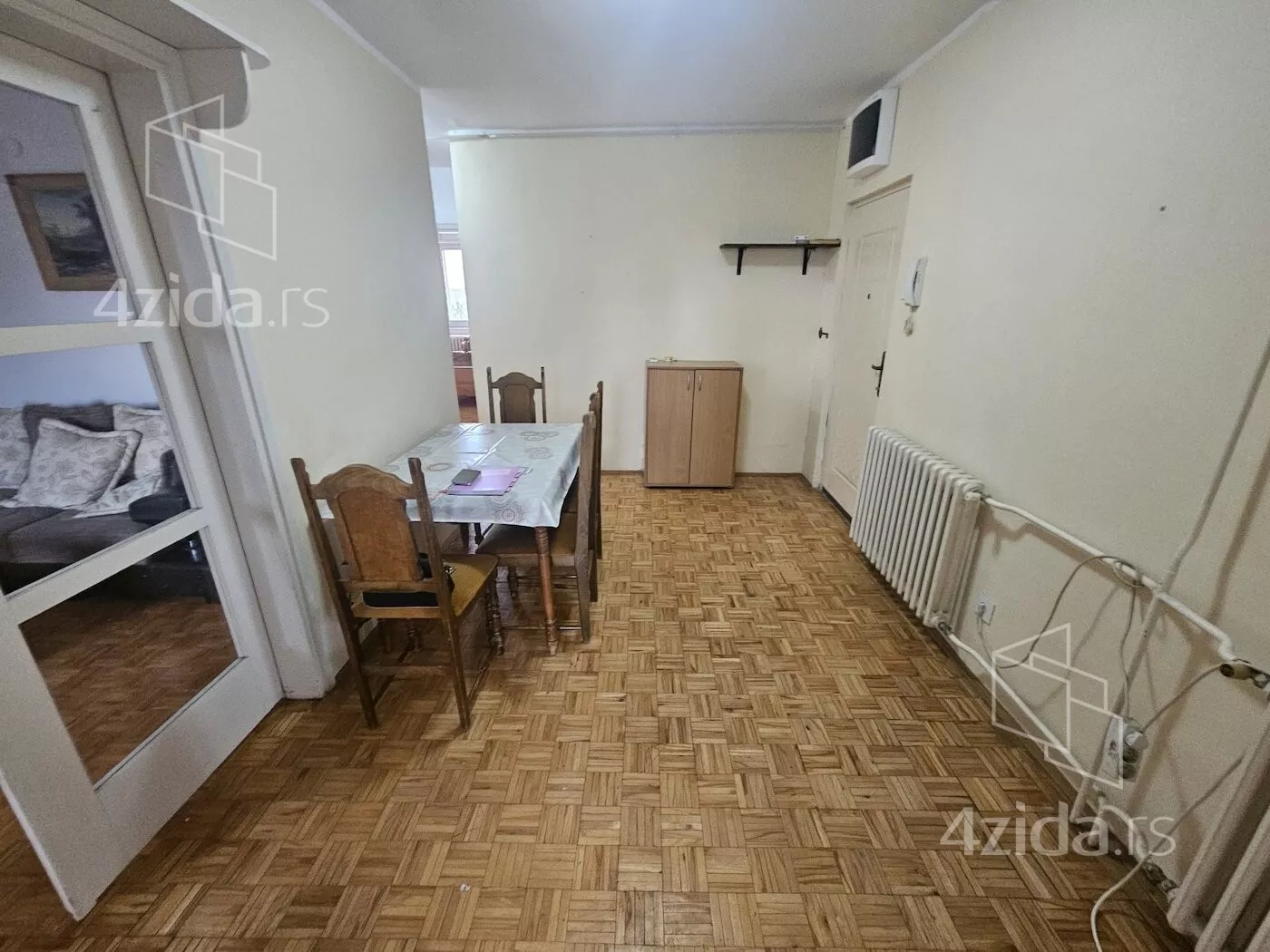 Troiposoban stan | 4zida