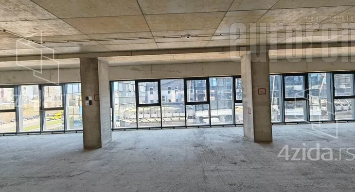 Poslovni prostor | 4zida