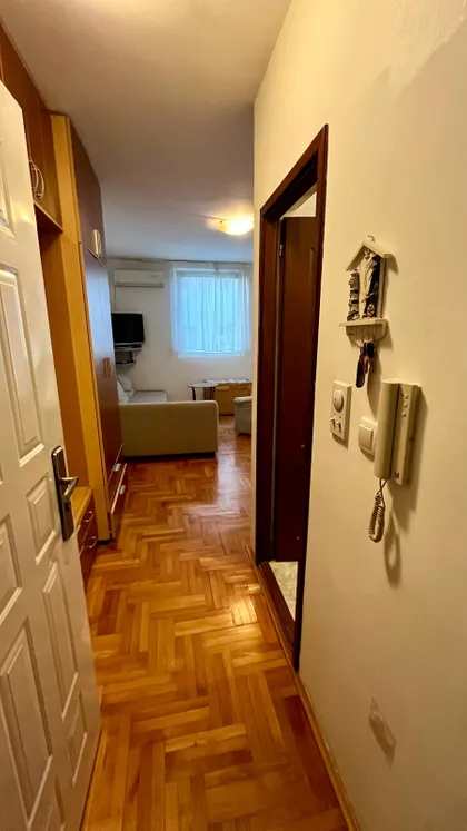Hadžipopovac | 4zida.rs
