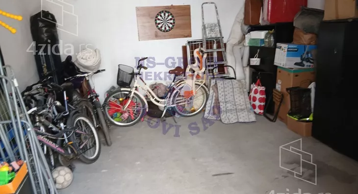 Šestosoban stan | 4zida