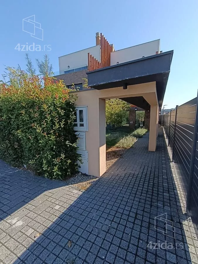 Kuća | 4zida