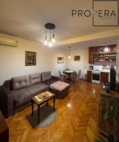 Rentgenova | 4zida.rs