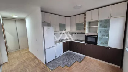 Miljana Miljanića | 4zida.rs