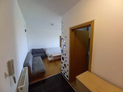 Janićija Živanovića 19 | 4zida.rs